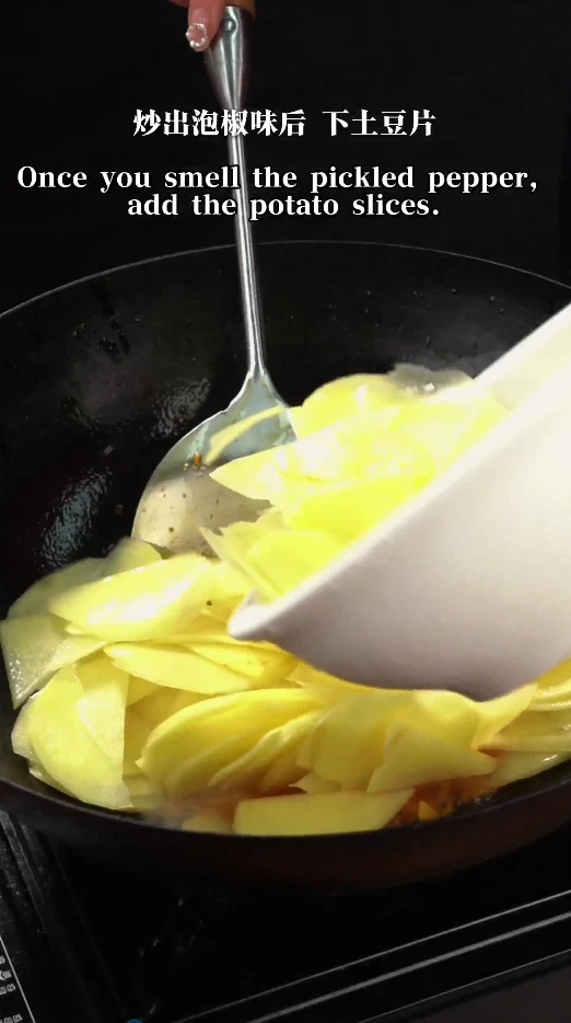 Add the potato slices Add the potato slices